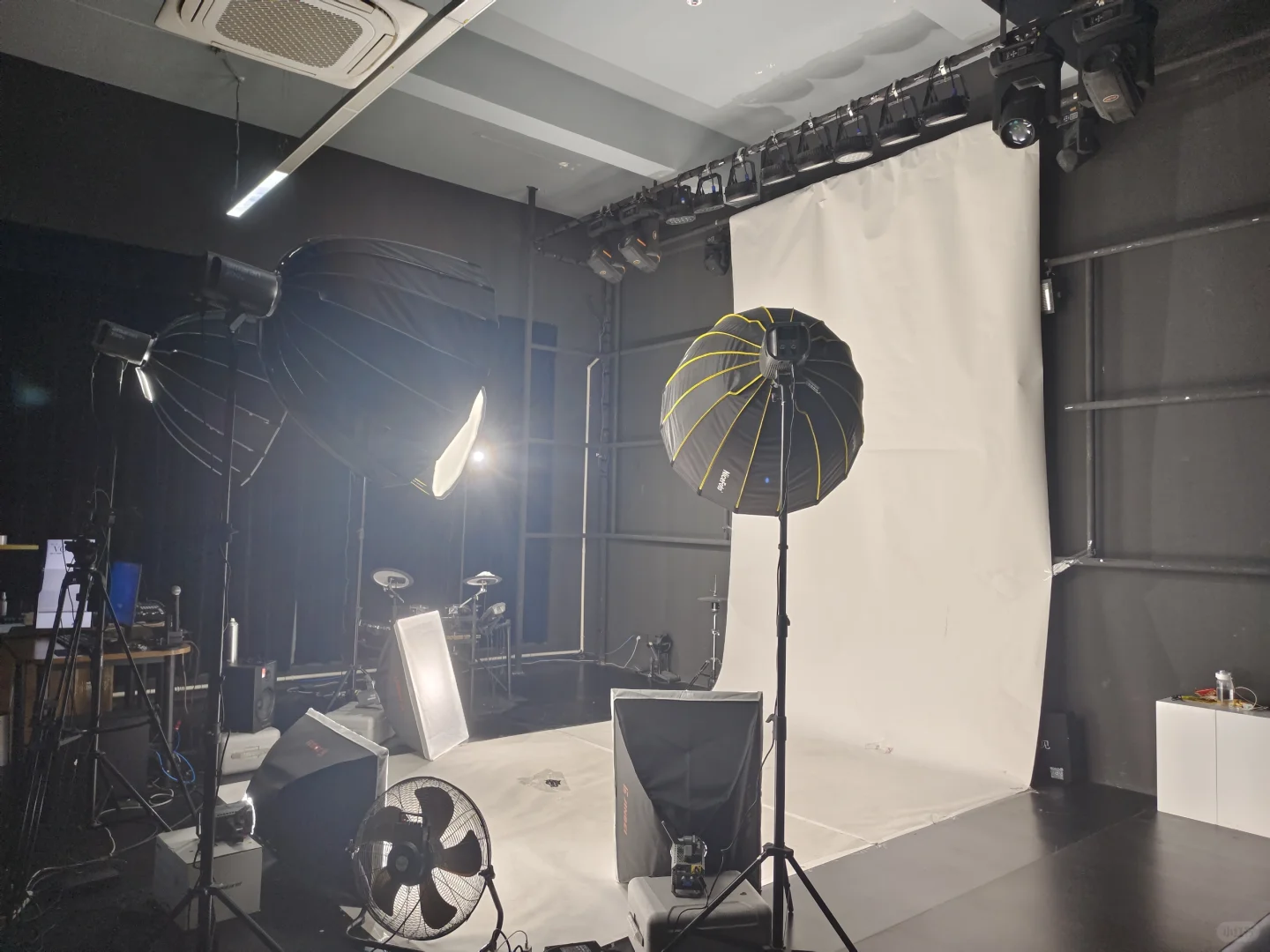 诚聘女团主播，期待你的加入！