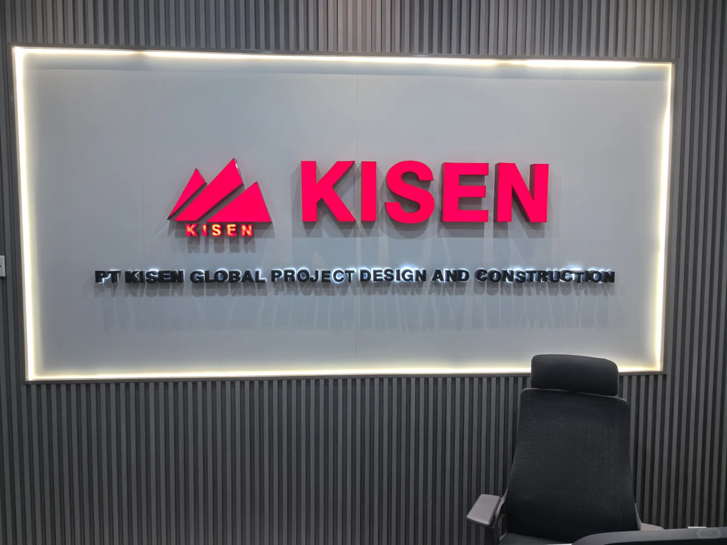 招聘本科大学毕业生