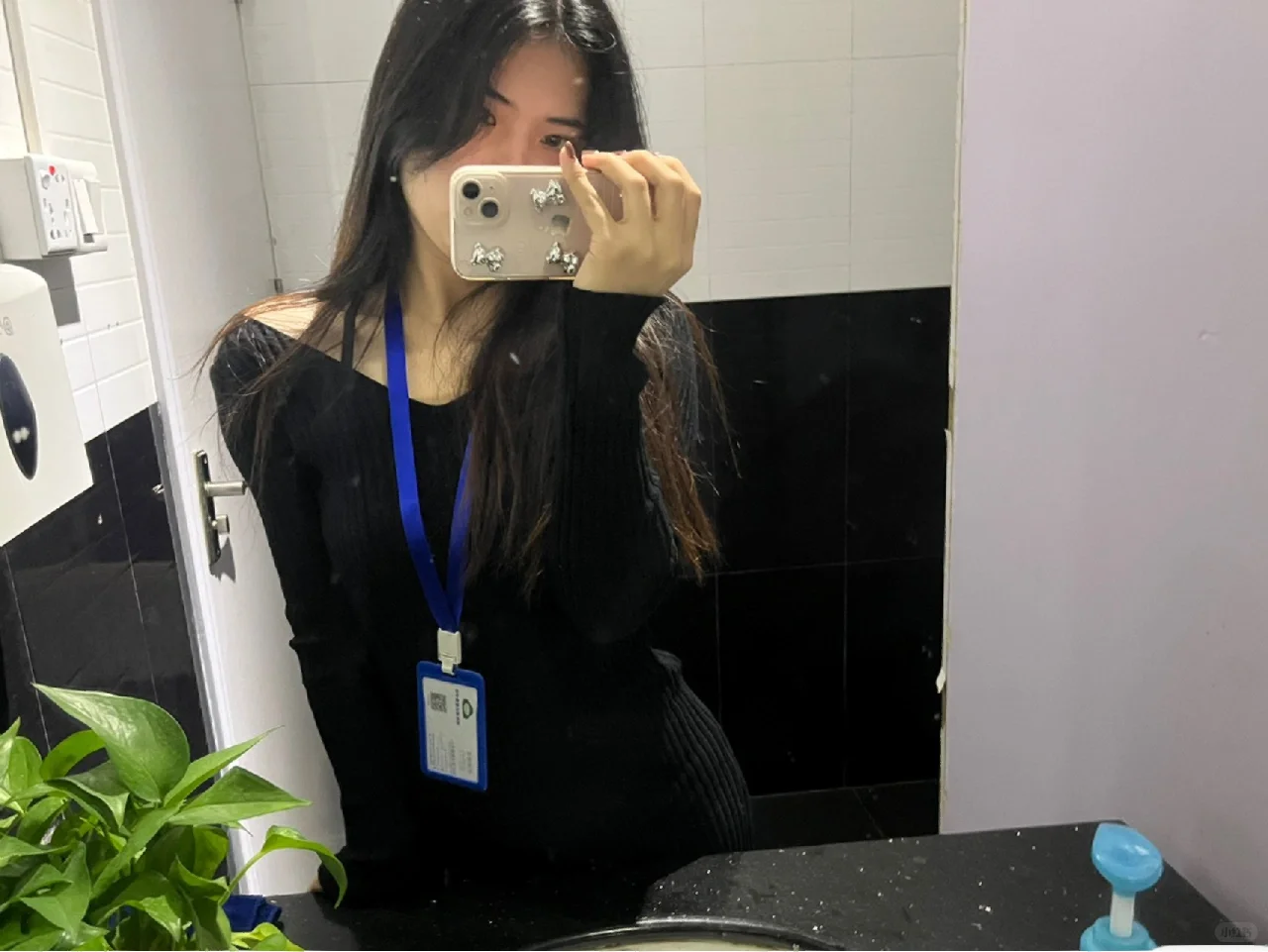 28岁干着前台真的会被看不起吗？