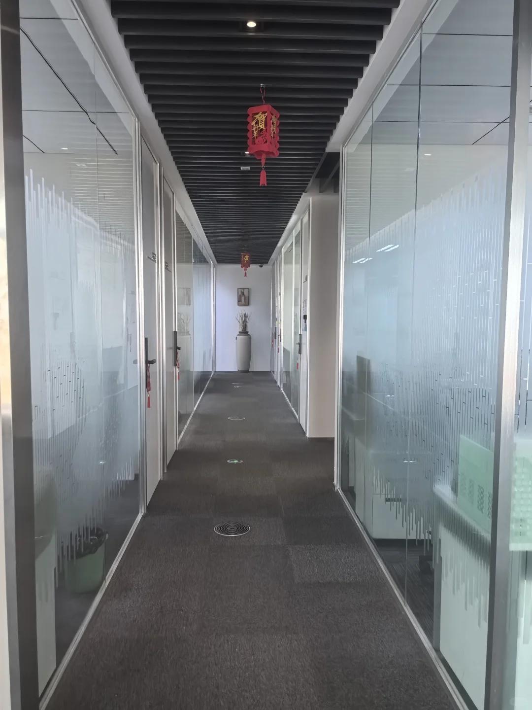 假装上班有限公司1.0版本正式成立了