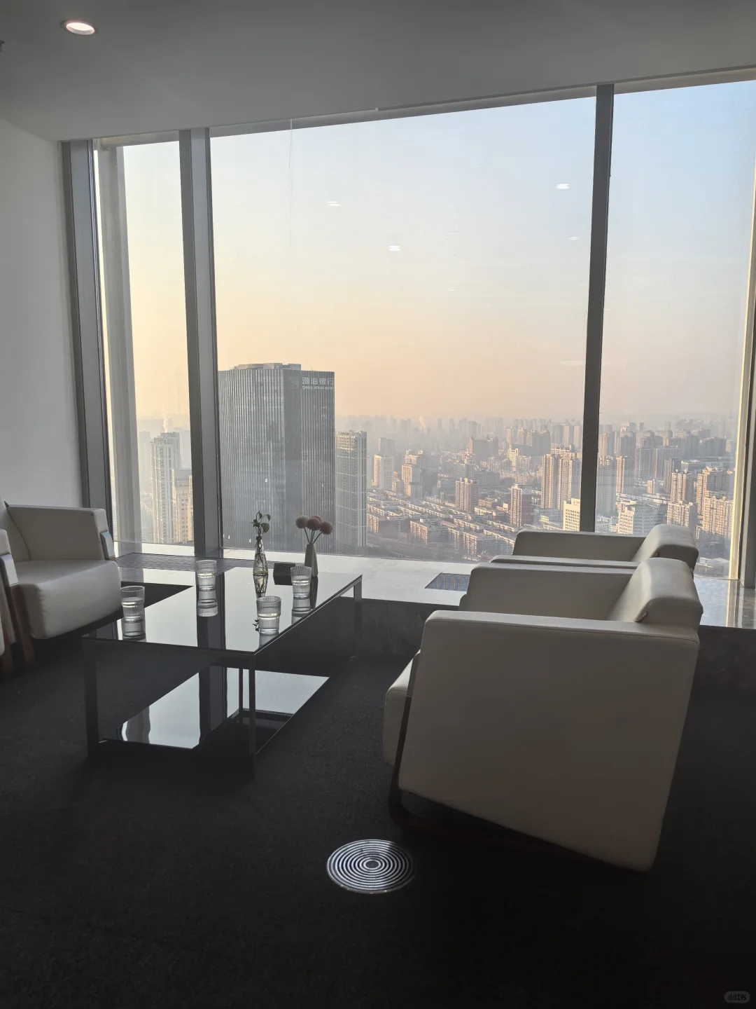 假装上班有限公司1.0版本正式成立了