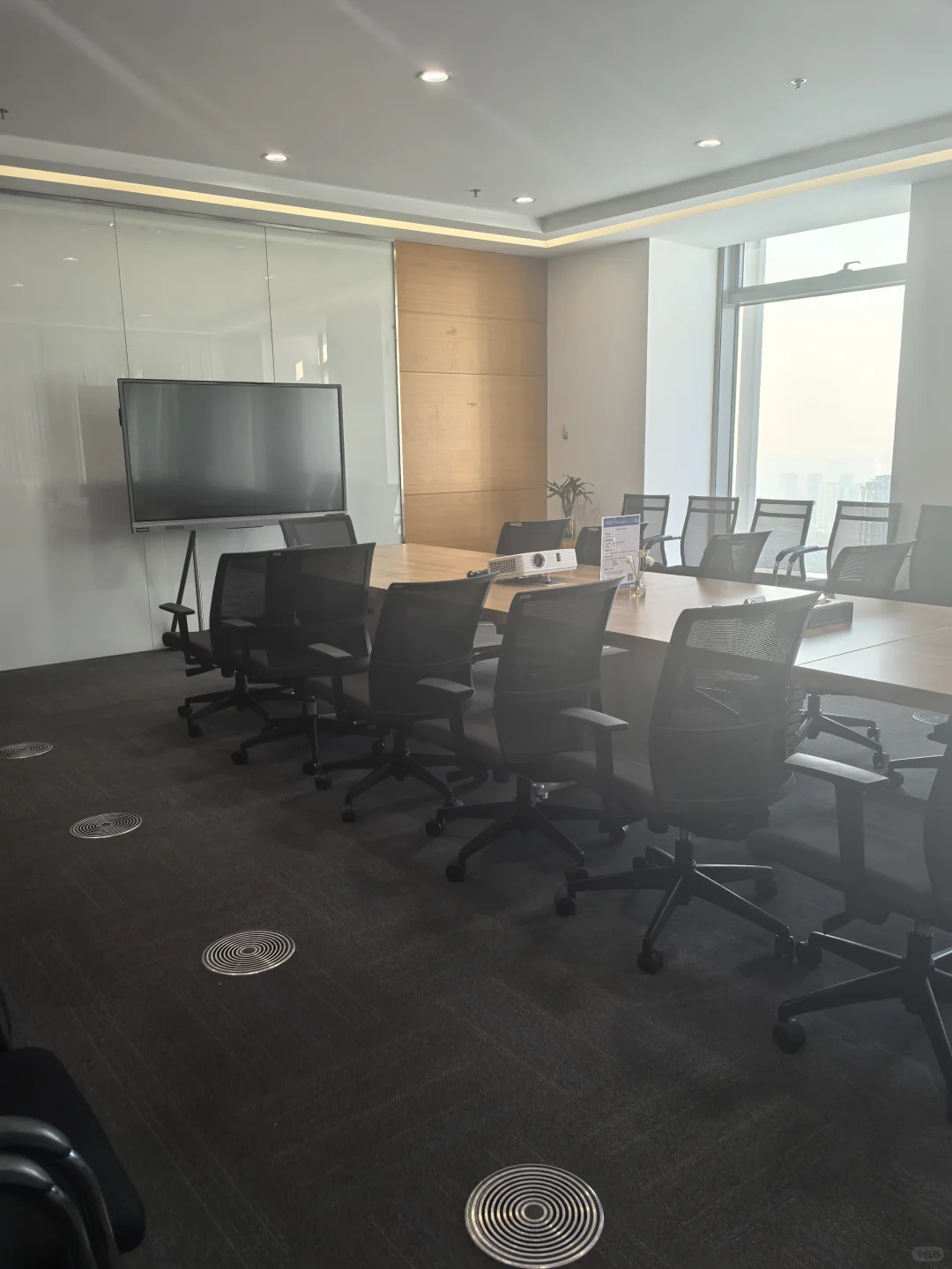 假装上班有限公司1.0版本正式成立了