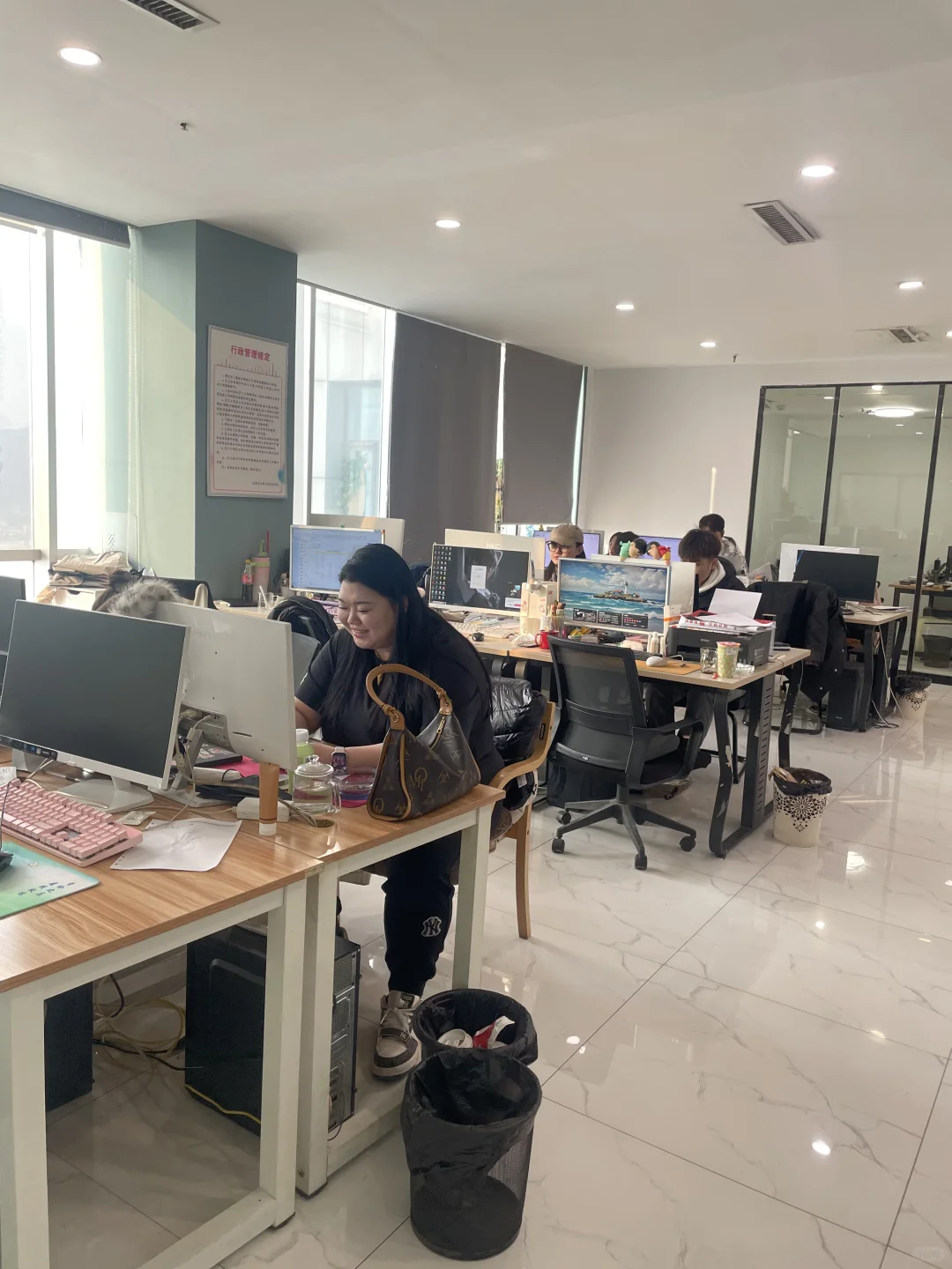 年底了，我就想问问离石还有谁在找工作