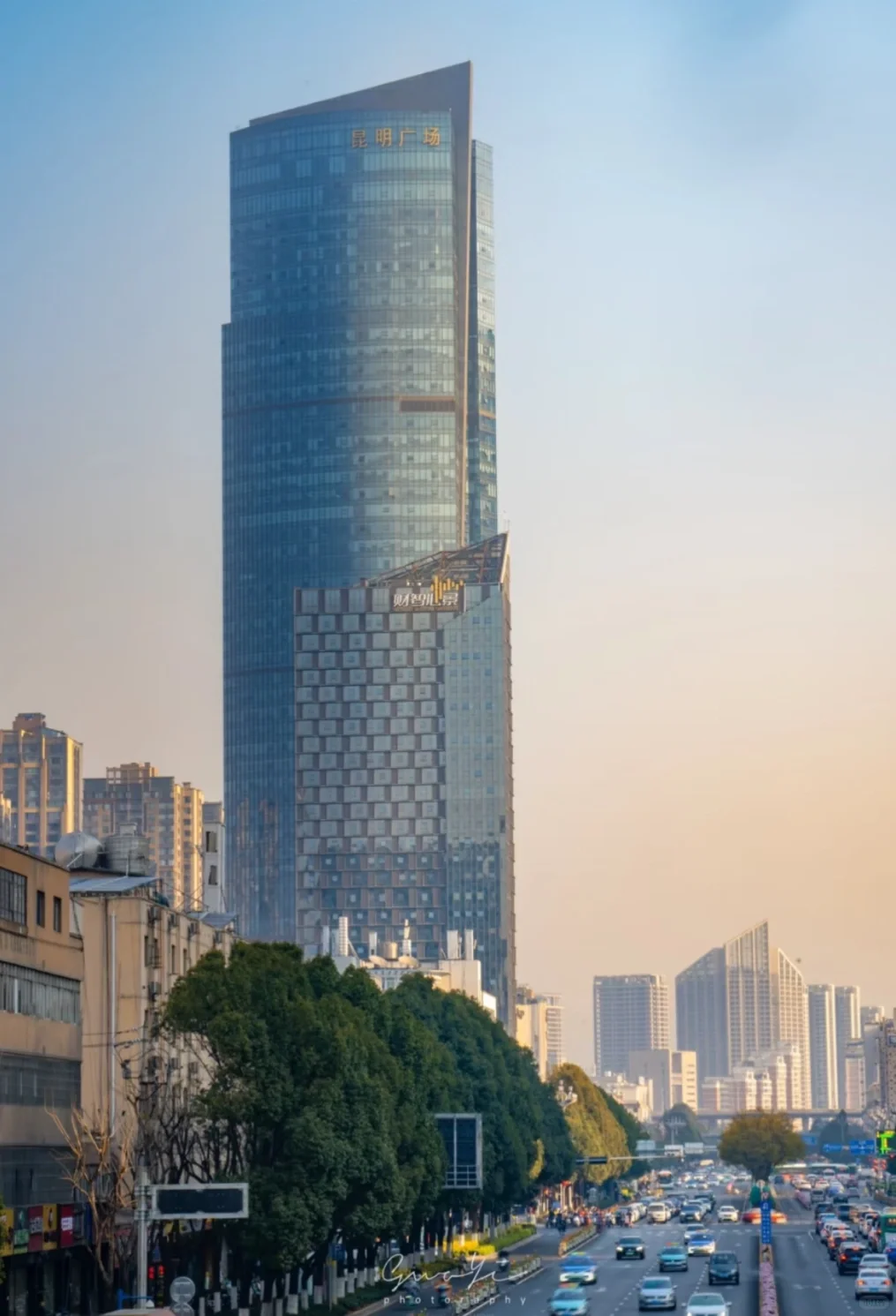 招聘啦～ 月休10天