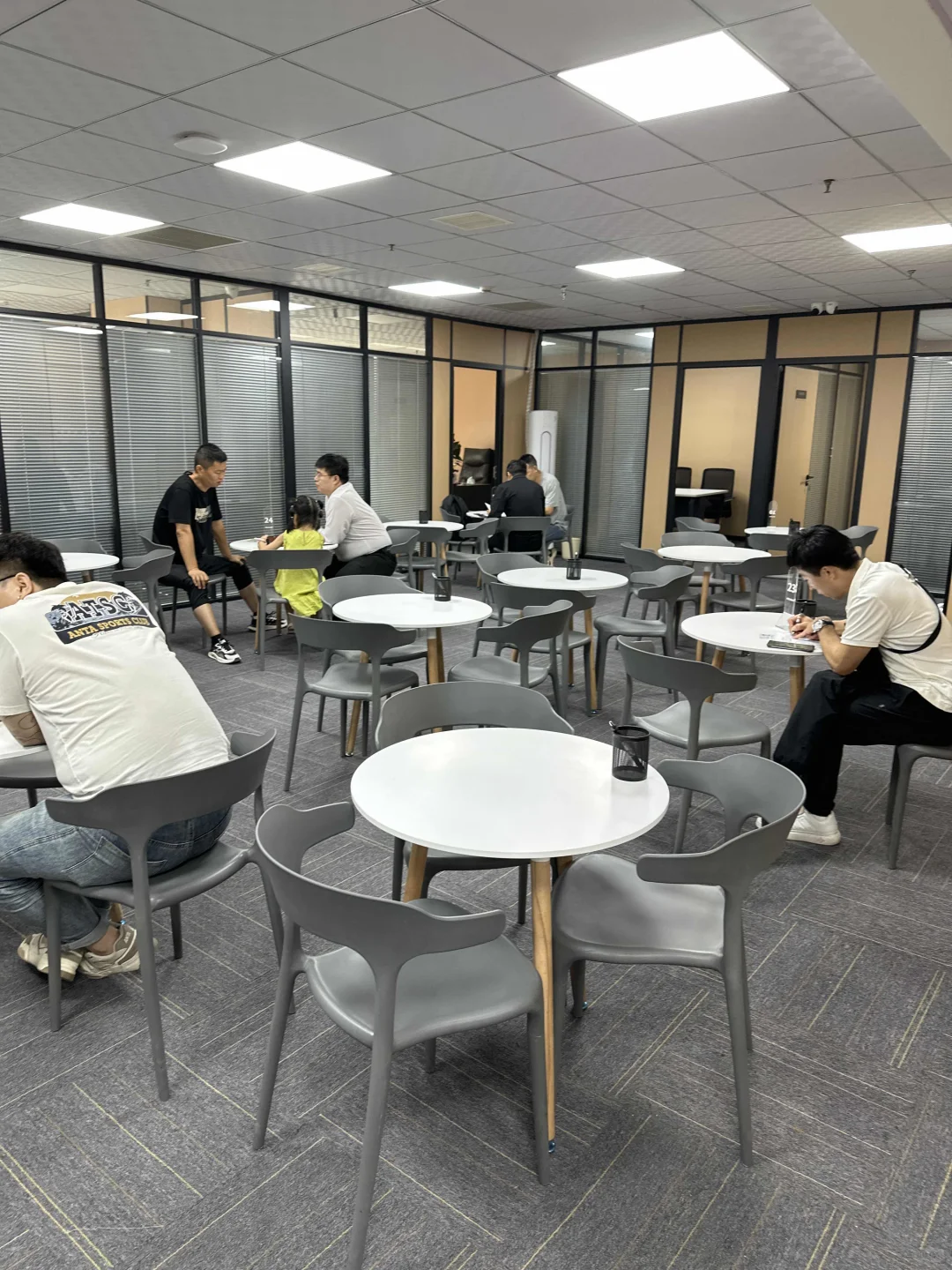 初创公司（本姑娘亲自带）定居西安就在今年