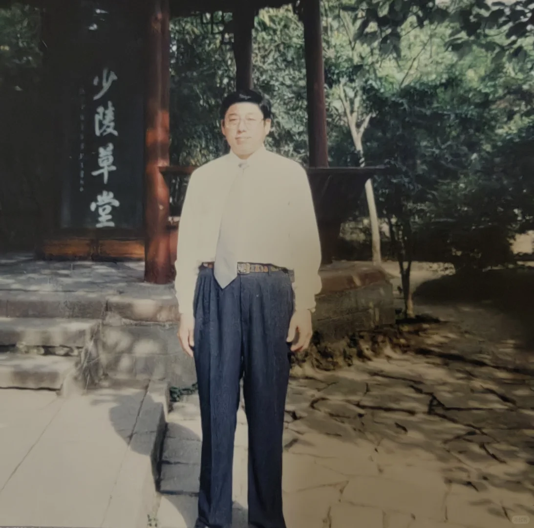 退休后一年内被聘三次。