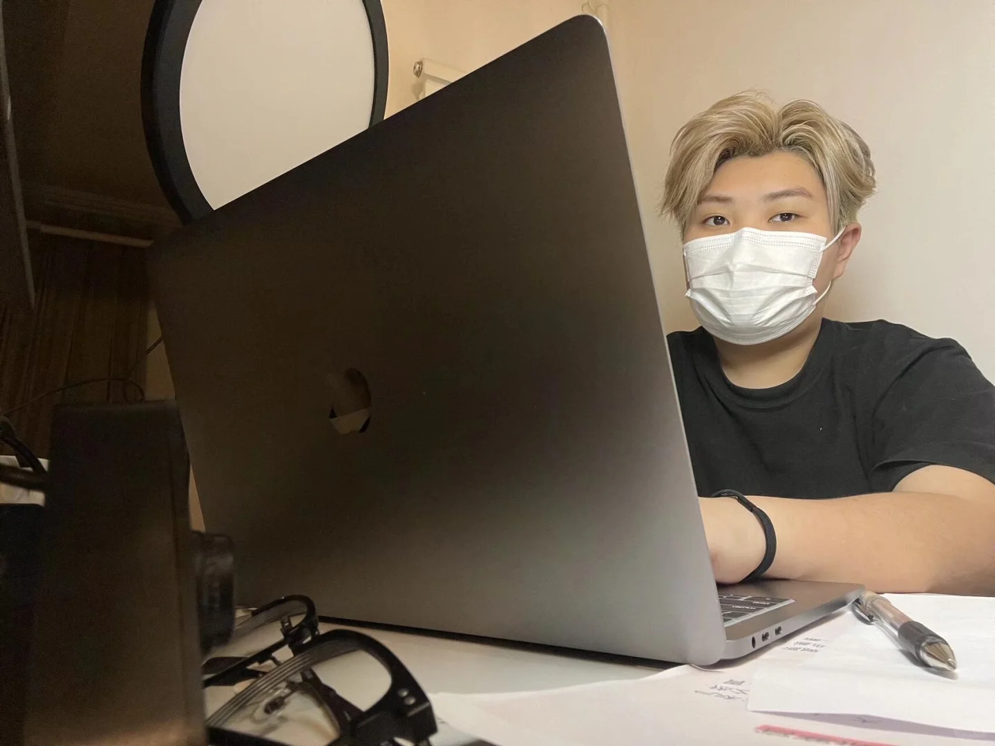 24岁女老板招聘助理（工作地点武汉）