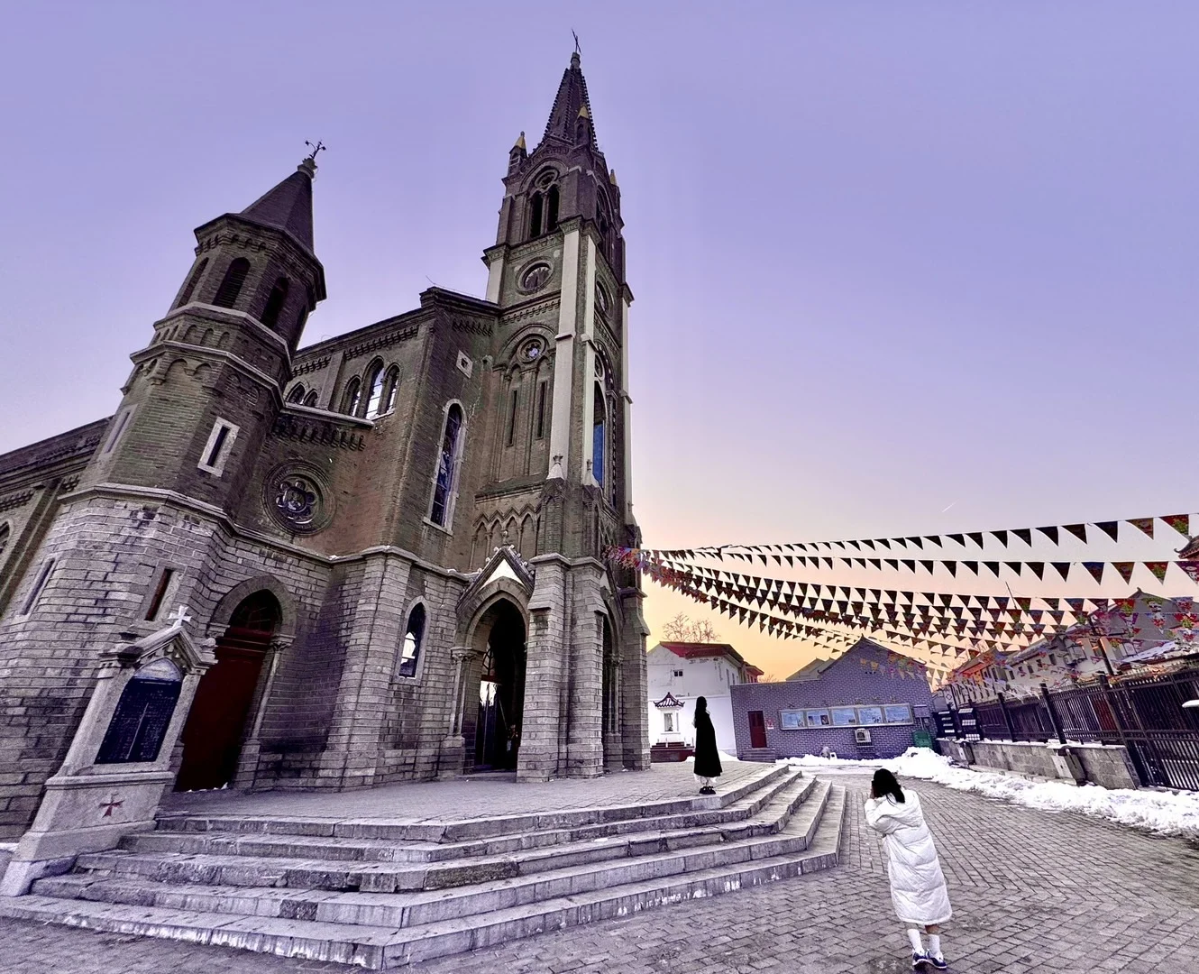 87年生李爽上任大名县县长被央视持续报道