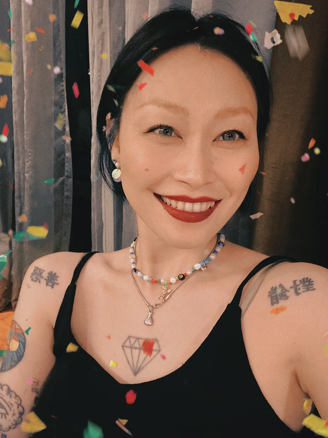 你们新年快乐啦！🪐️