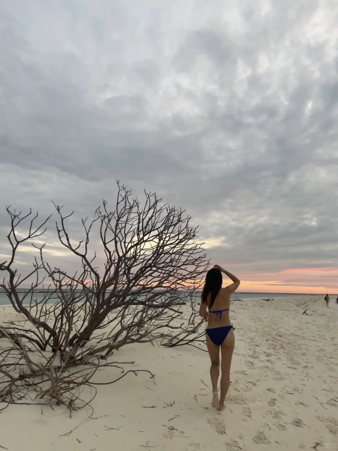 马尔代夫的海，落日余晖和我