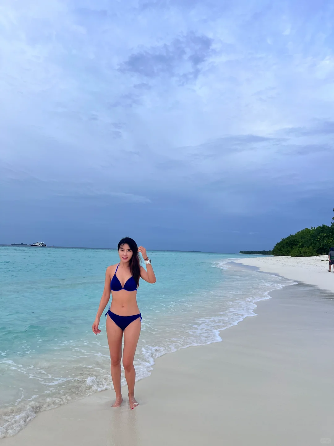 马尔代夫的海，落日余晖和我