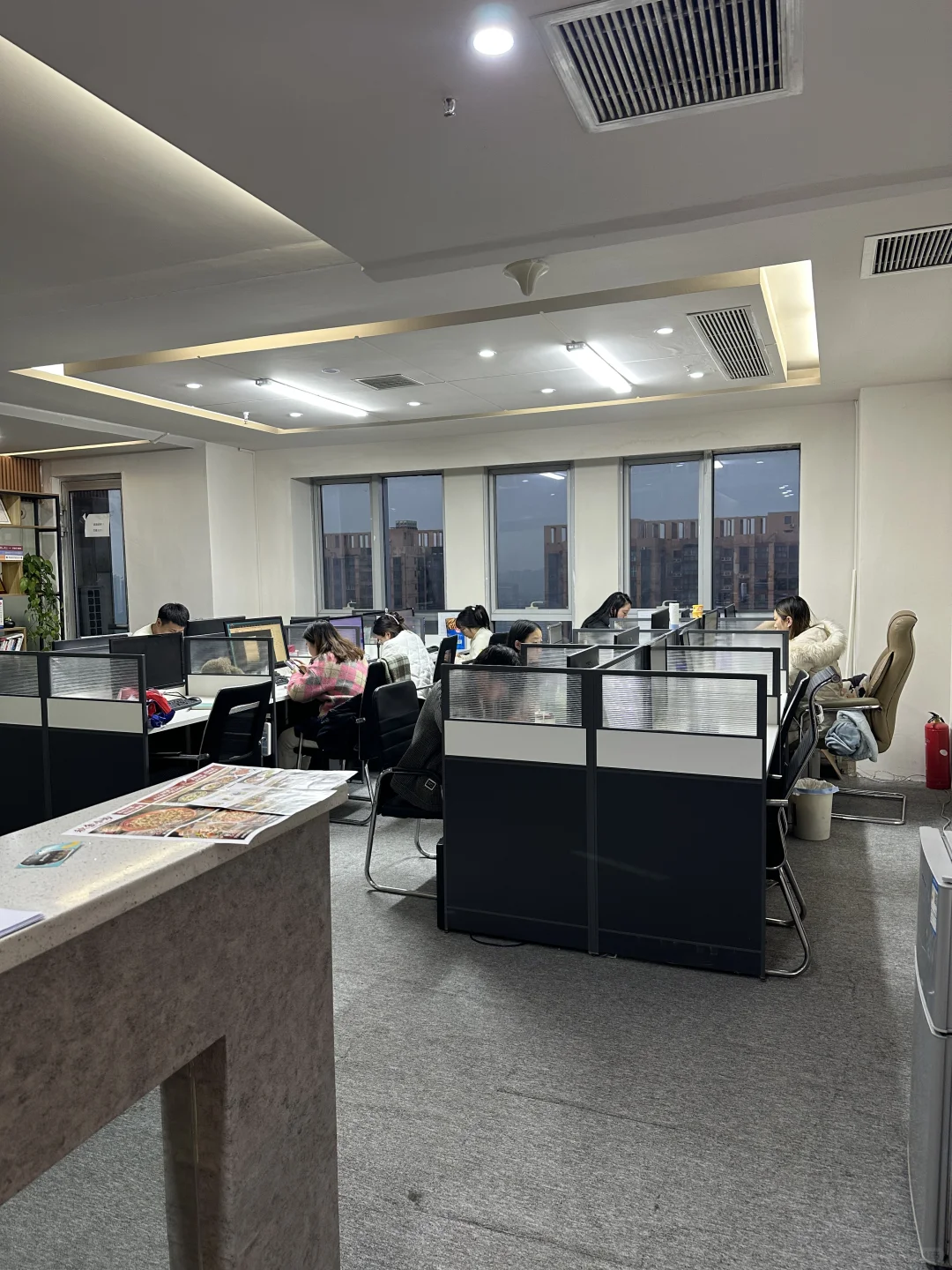 开年需要大量招聘文员，地点万达