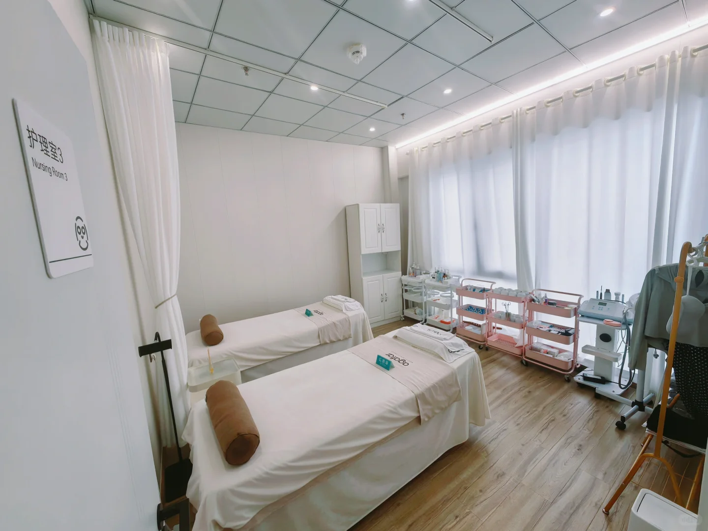 无锡招聘美容师