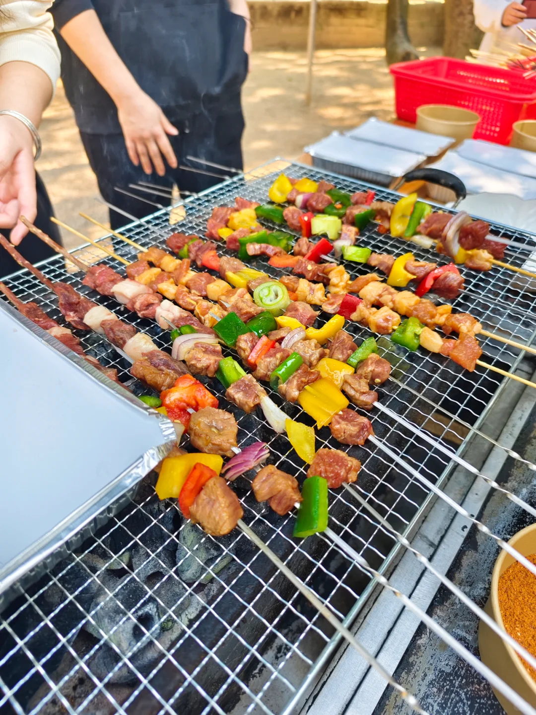 宝安西乡招网销双休~不限男女