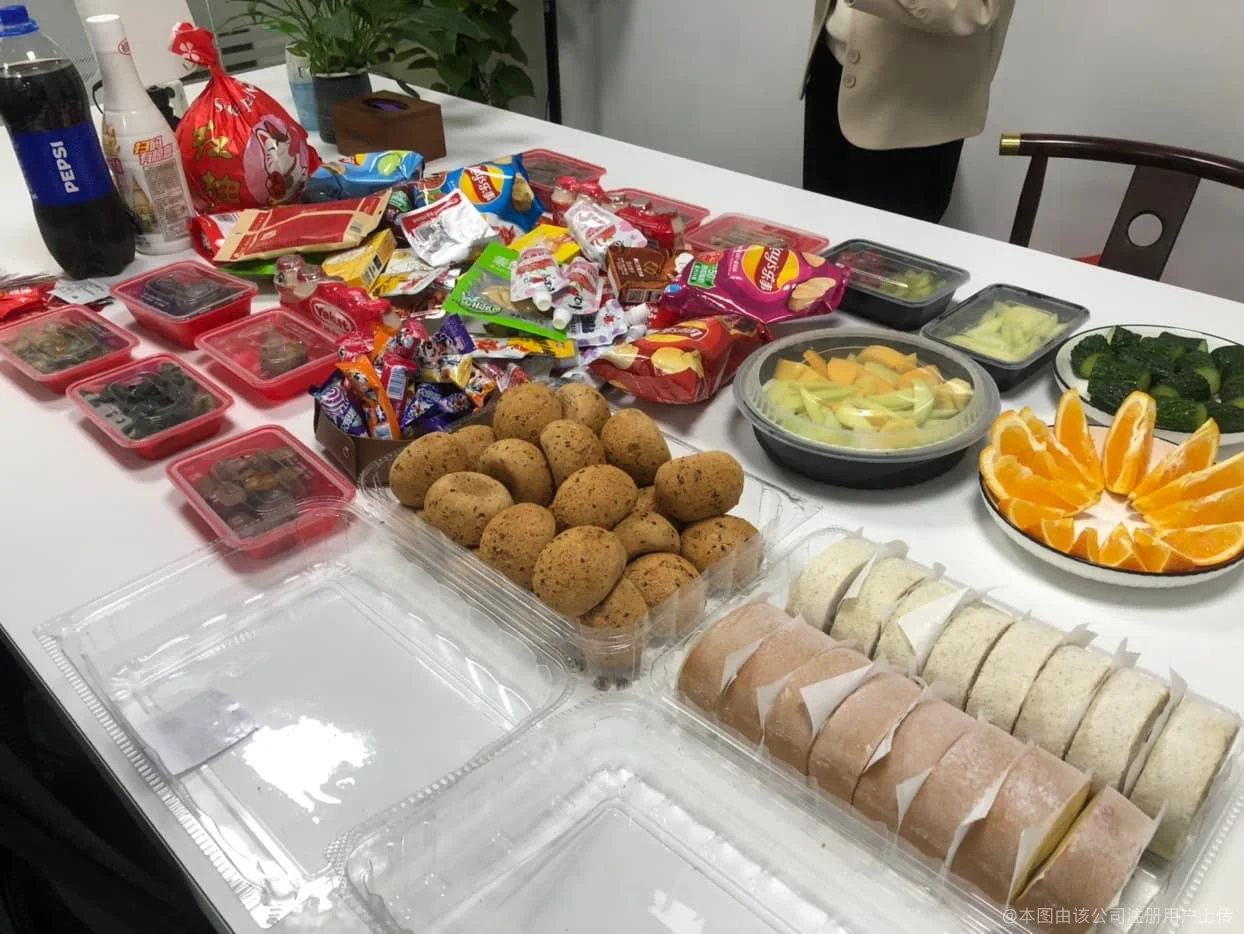 宝安西乡招网销双休~不限男女