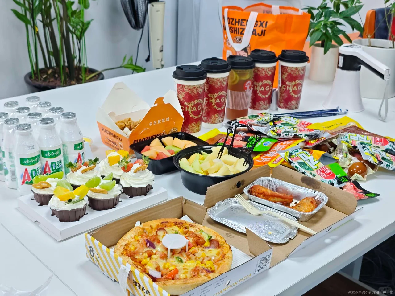 宝安西乡招网销双休~不限男女