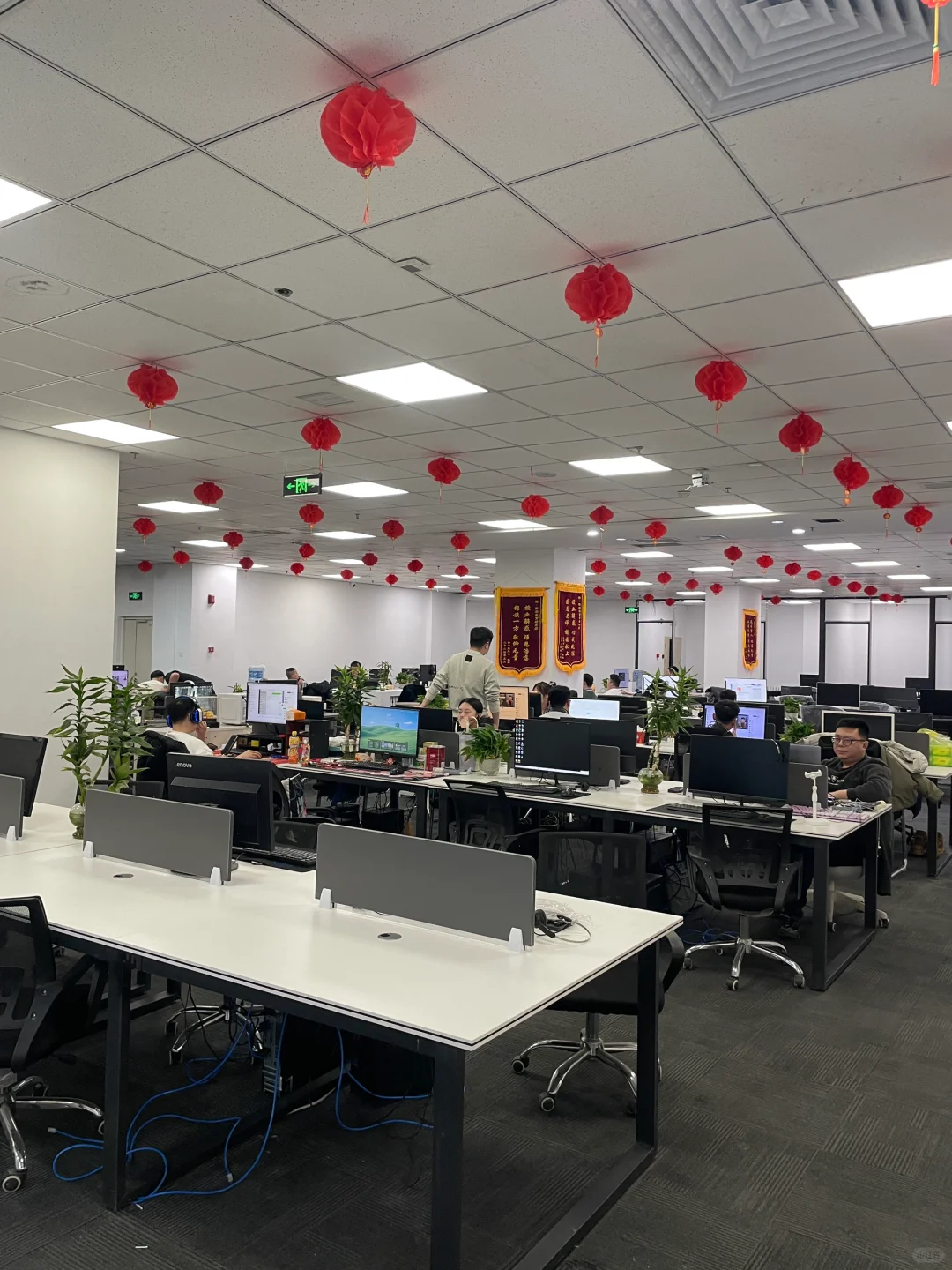 公司扩张规模，缺人