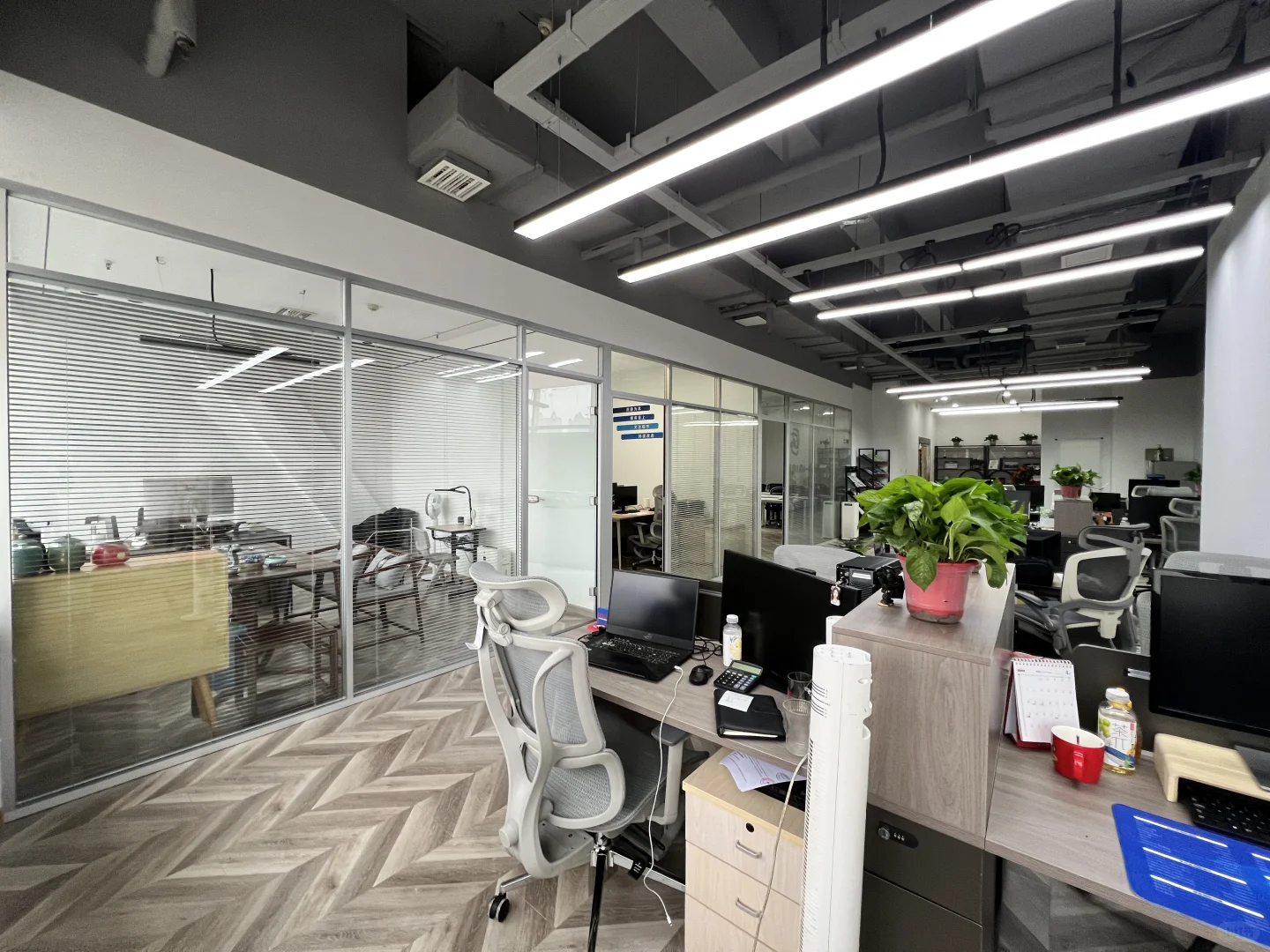 新年新气象 一个不招销售的招聘帖