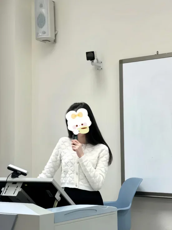 硕士能进大专当老师用的根本就不是boss