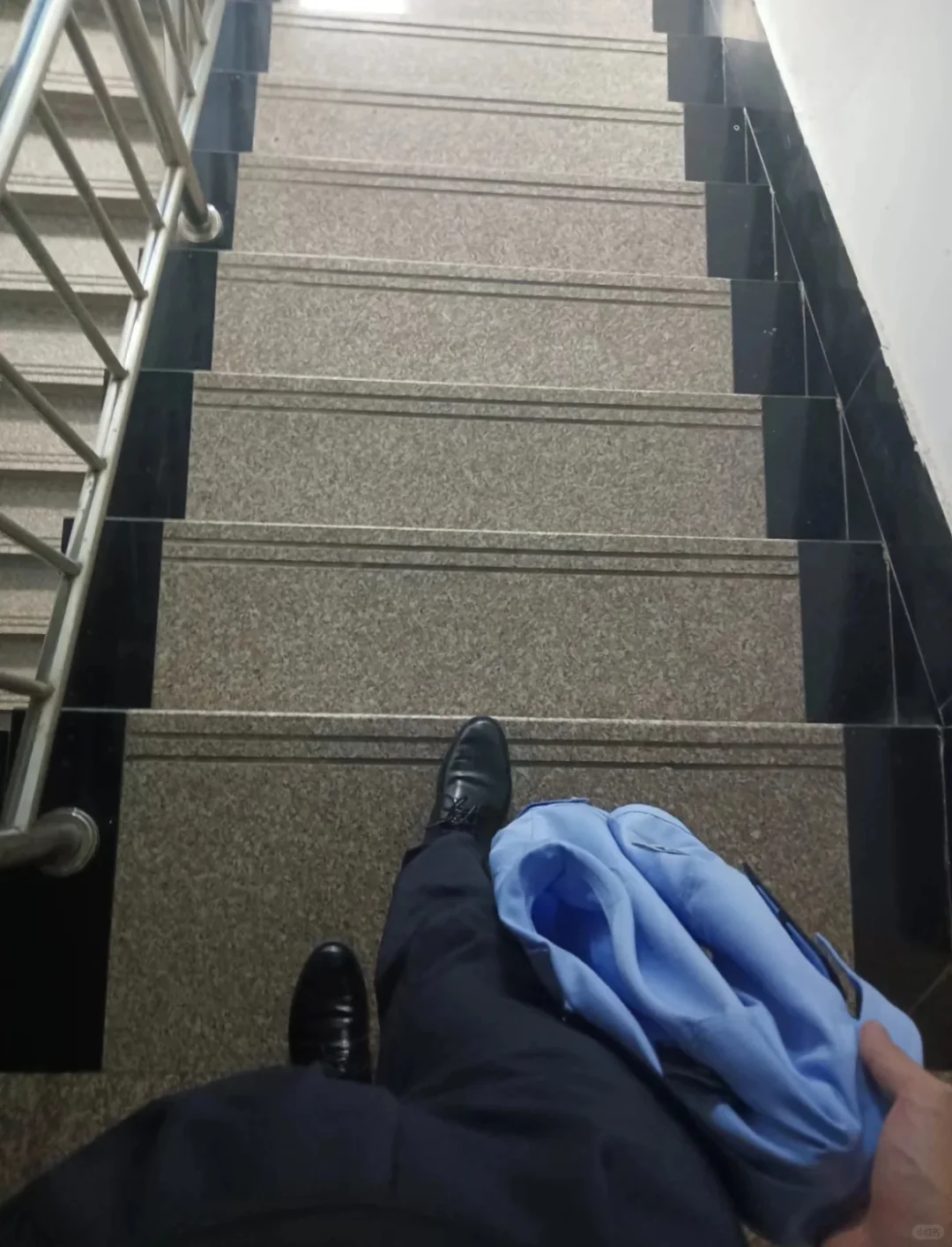 我知道辅警是跳板，但没想到一年就走了6个