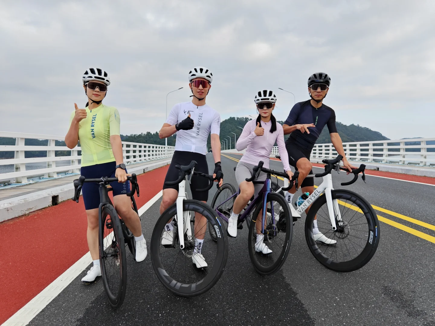 迪卡侬全职招聘！！！