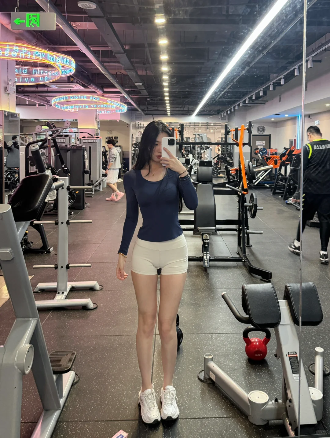 175/51kg 冬天健身保暖的神