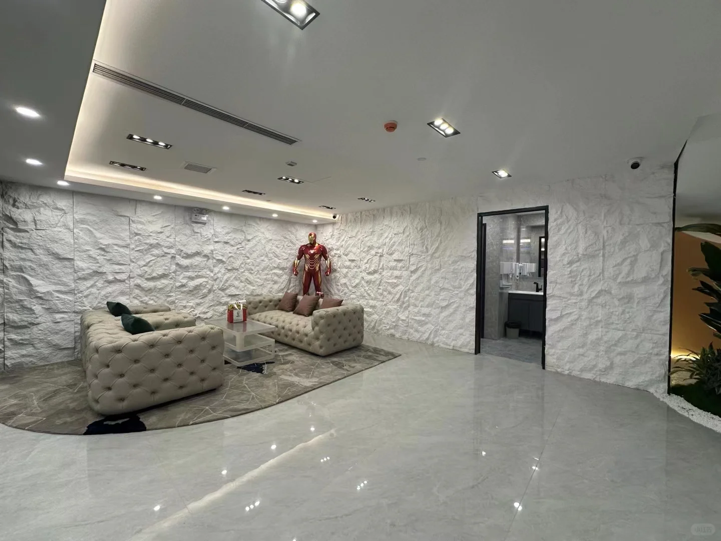 北京朝阳百子湾 招聘前台