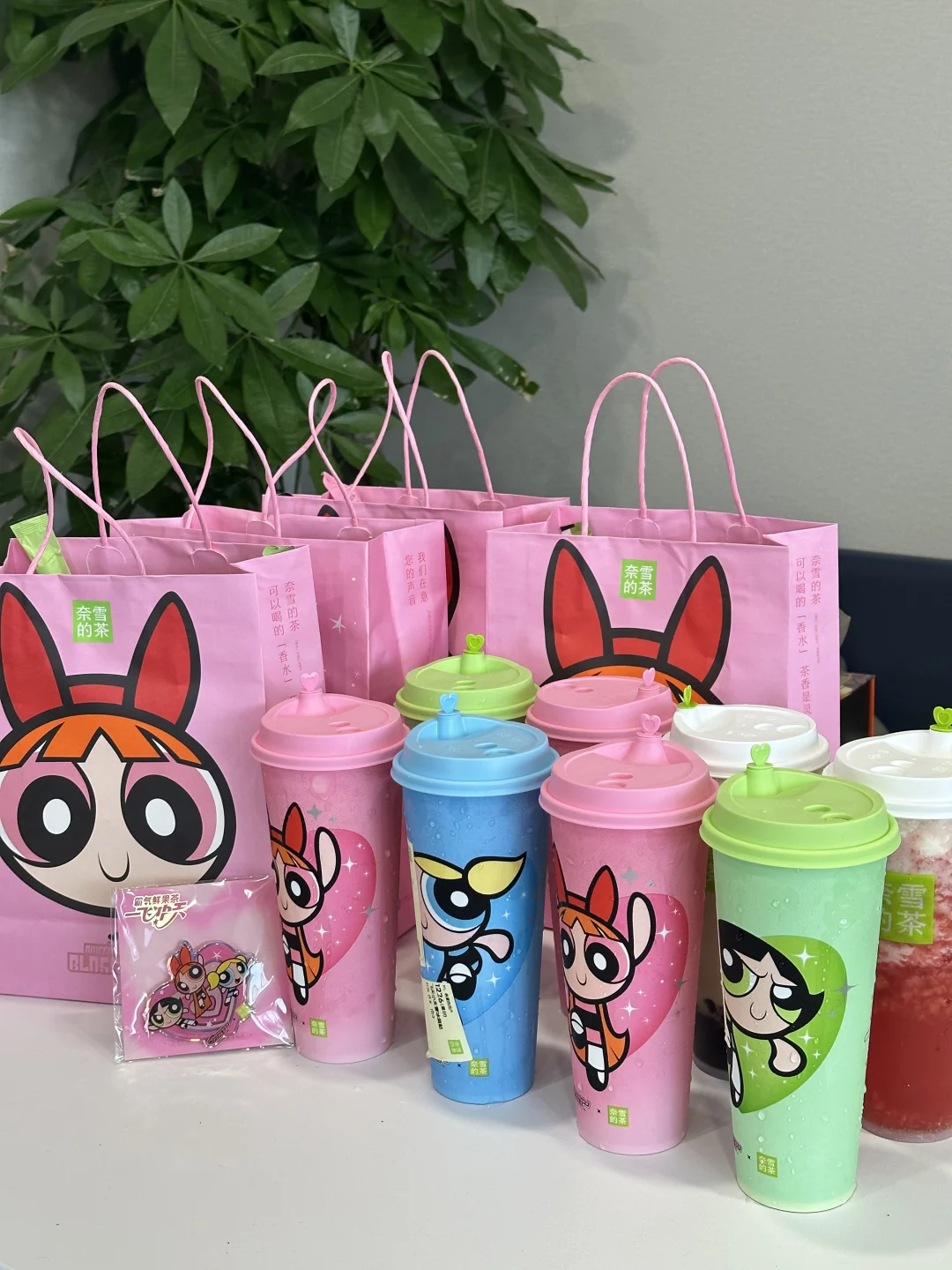 龙华壹方天地B区招人啦