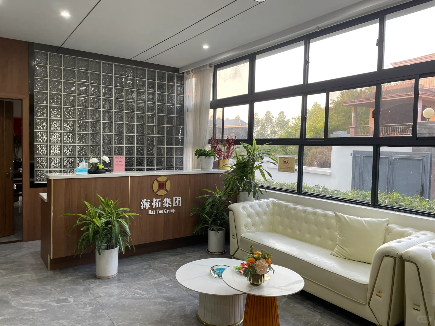 有姐妹着急找 缺一个前台招待双休(已招到)