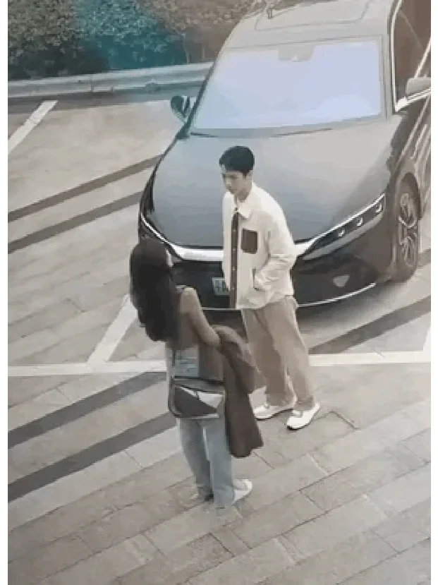 怪不得，快50了还被成为纯欲女神...