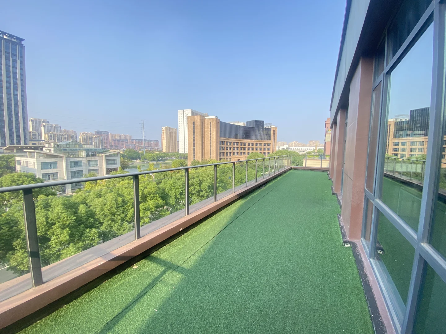 如皋上四休三的神仙传媒公司