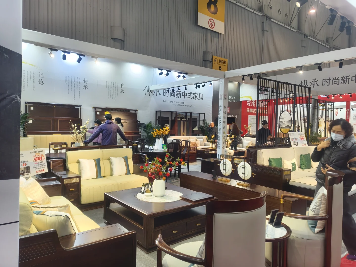 大学生兼职的一天｜勇闯展博会！！！