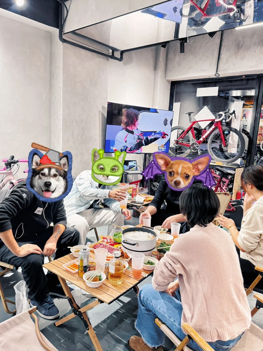 🚴🏻超酷🆒的公路车店招！聘！啦！😛