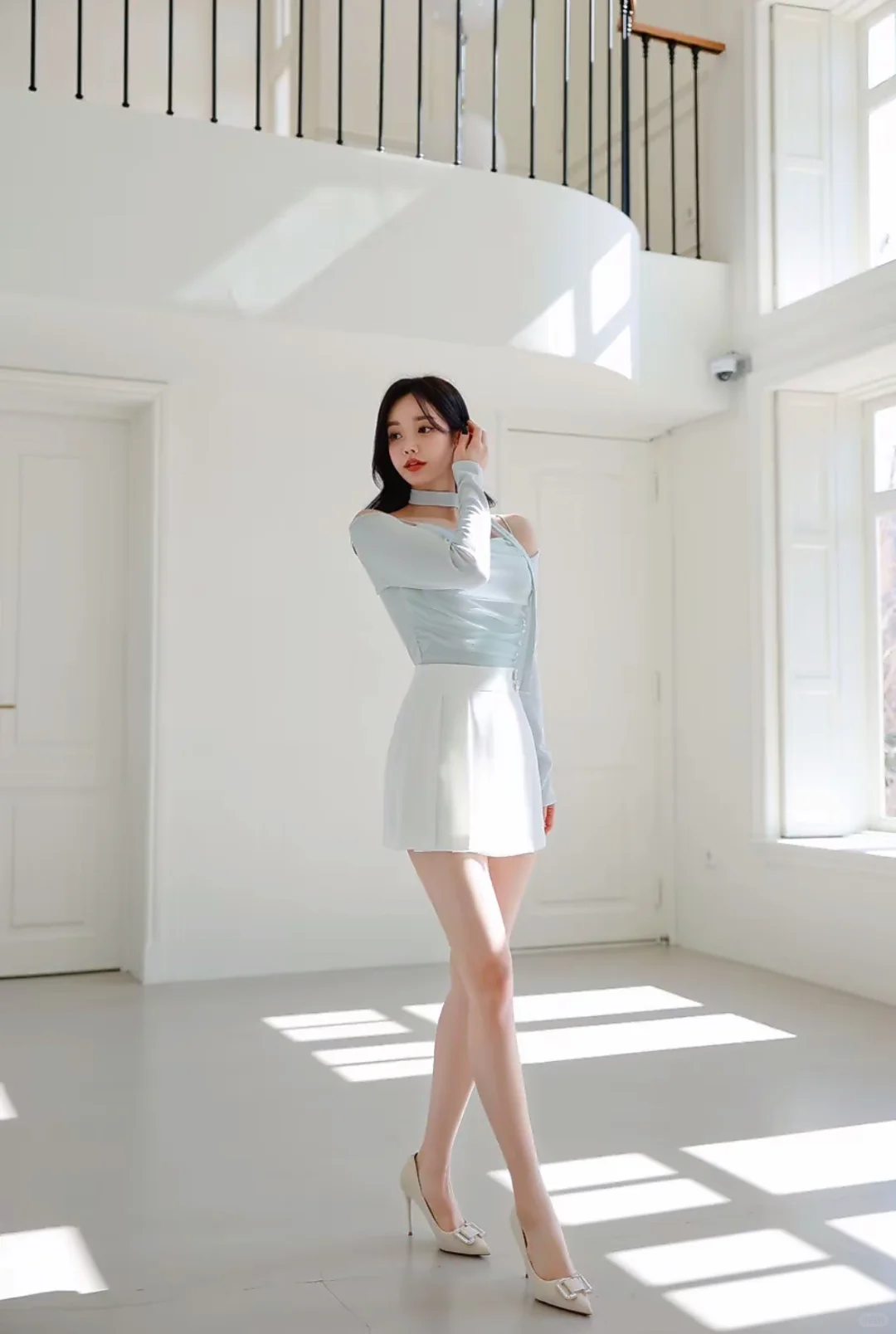 冷白色真的超有氛围感～美女📷