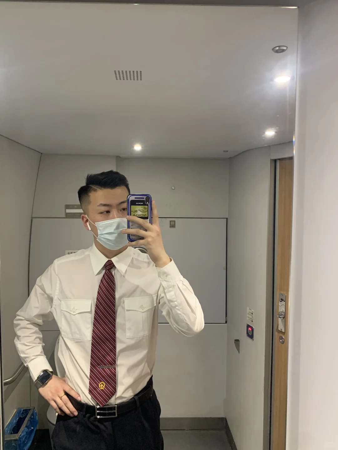 通过什么方法进入铁路局呢？