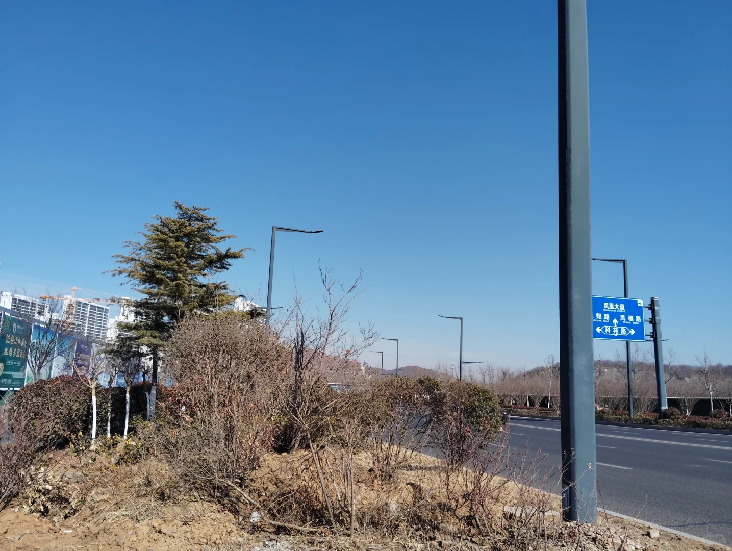 招聘会没啥东西……