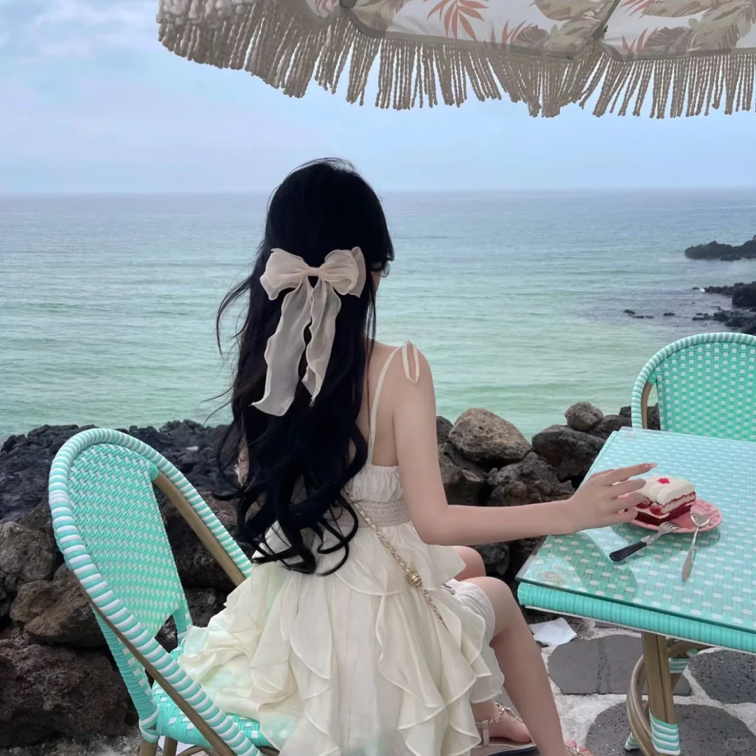 · 𝑆ℎ𝑎𝑟𝑒 | 女生头像🧚🏻‍♀️ 𝟎𝟑.𝟐𝟎