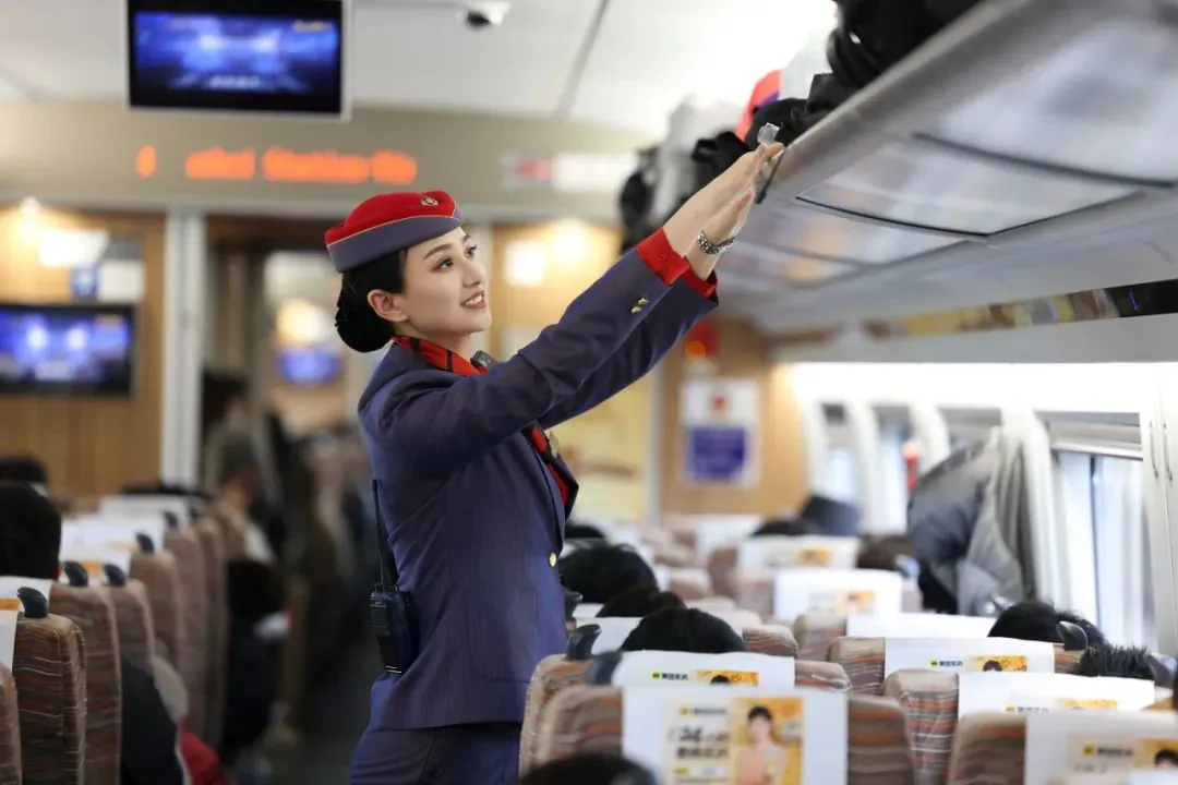 高铁🚄乘务员的工作好不好？