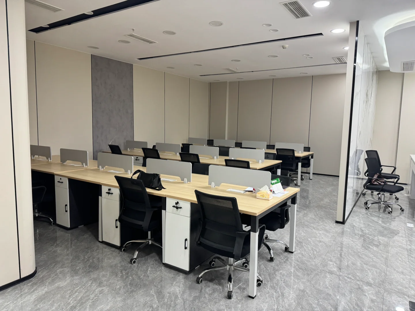 BOSS直聘 周末双休 五块石