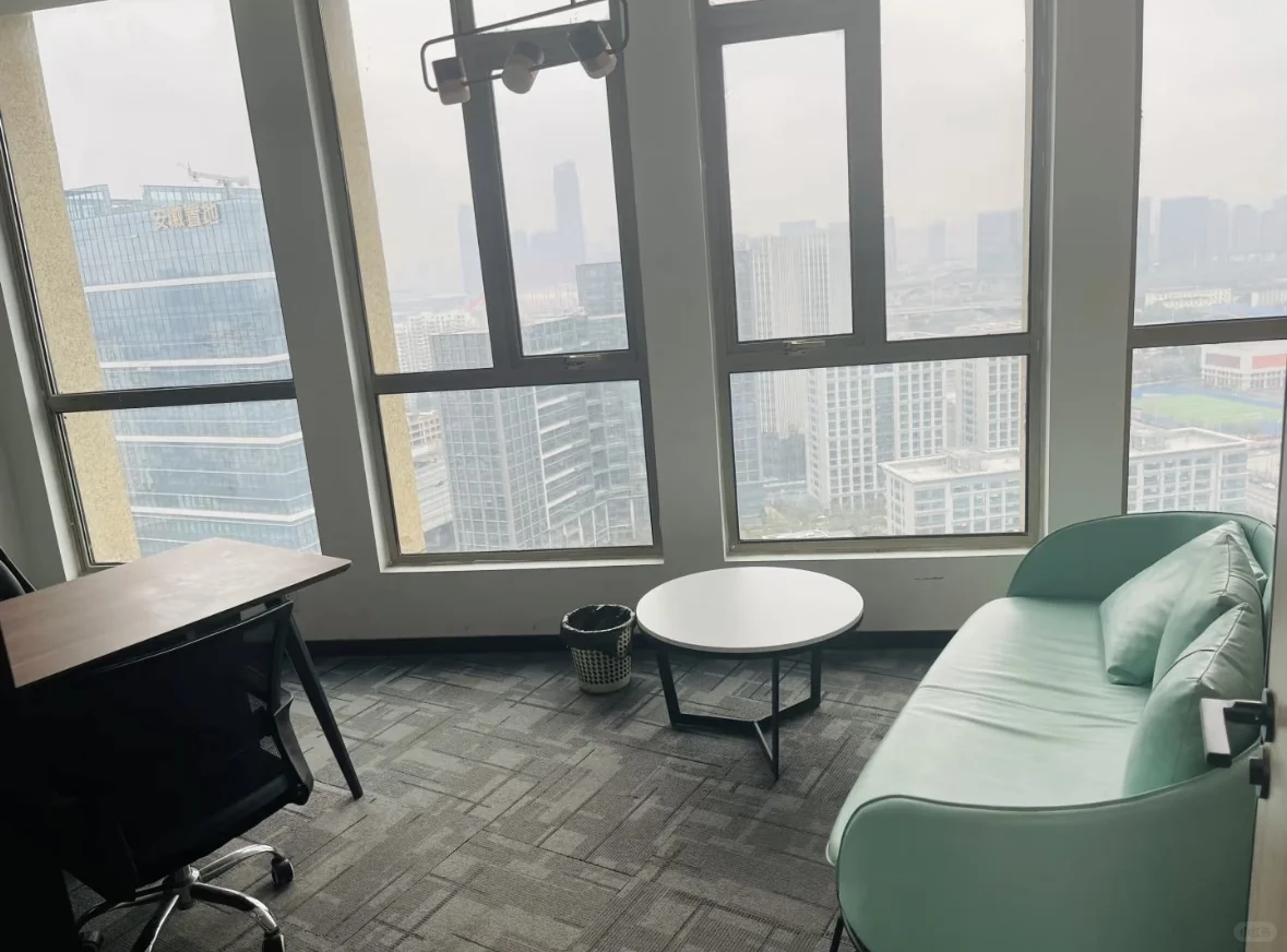 成都招聘 早十晚六 周末双休