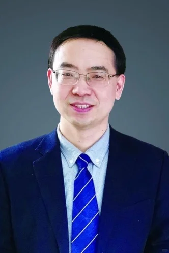 华东政法大学研究院院长高奇琦加入复旦大学