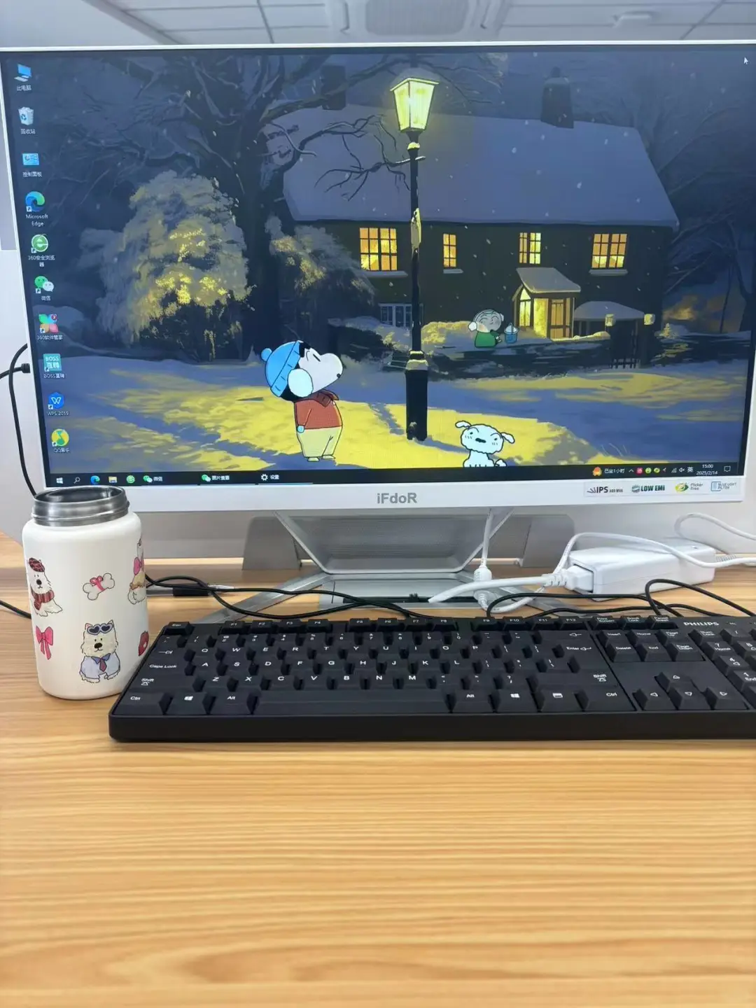 办公室文员，早九晚五