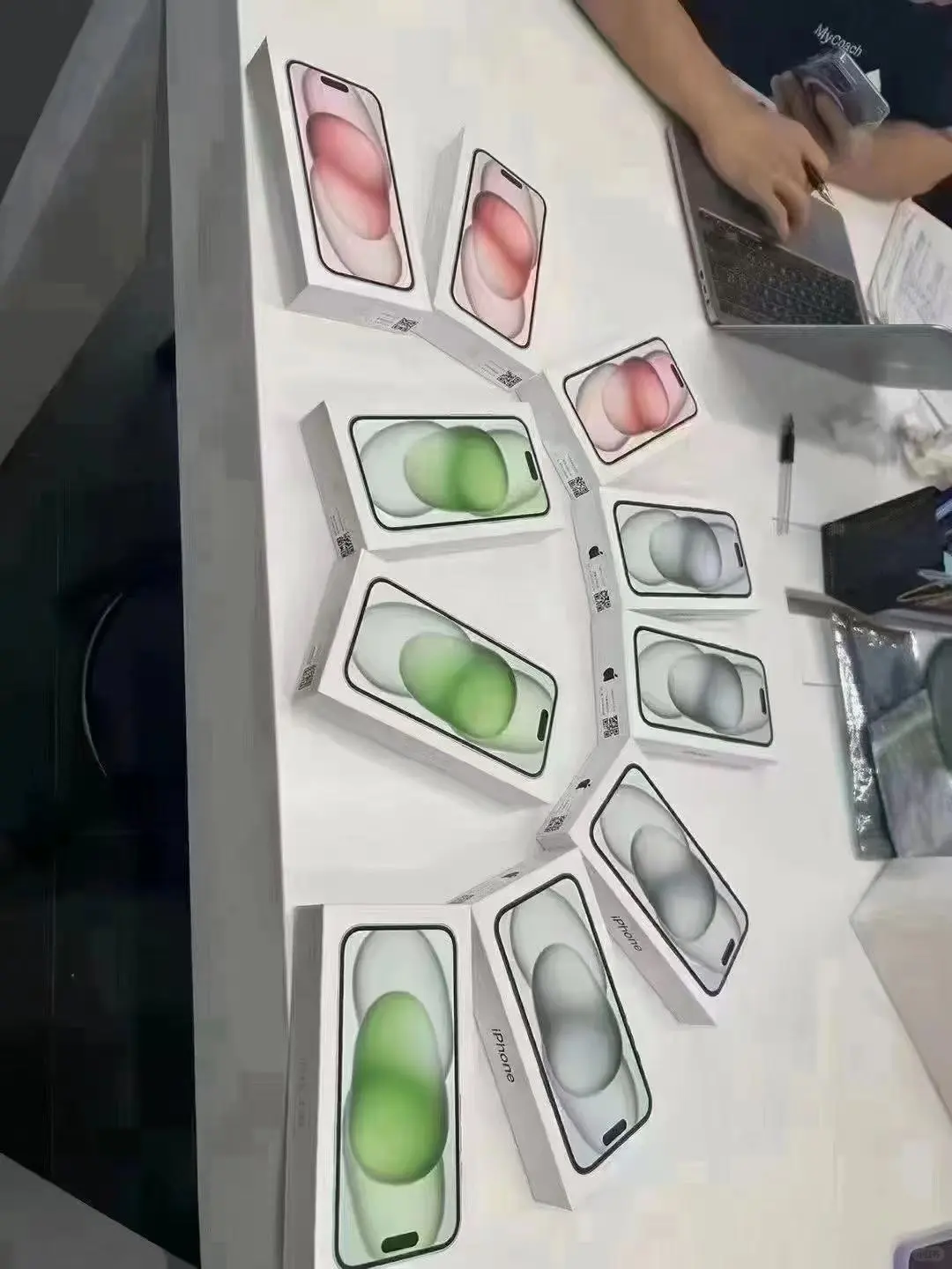 应聘文员往后翻➕我