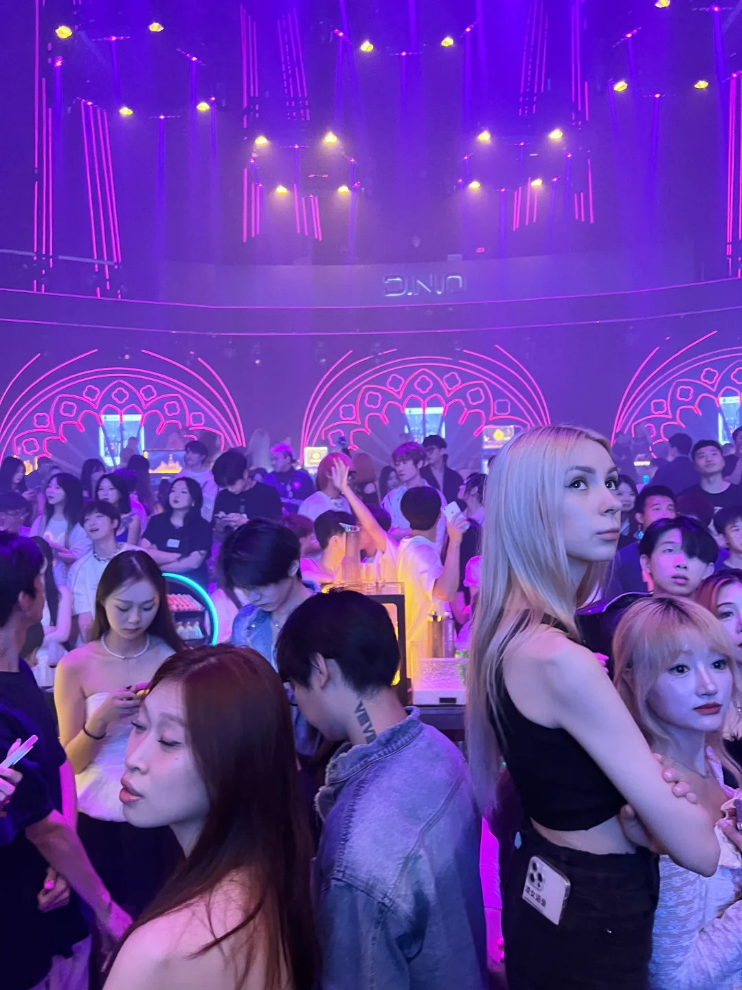 是酒吧女营销，酒吧的一切内幕都告诉你