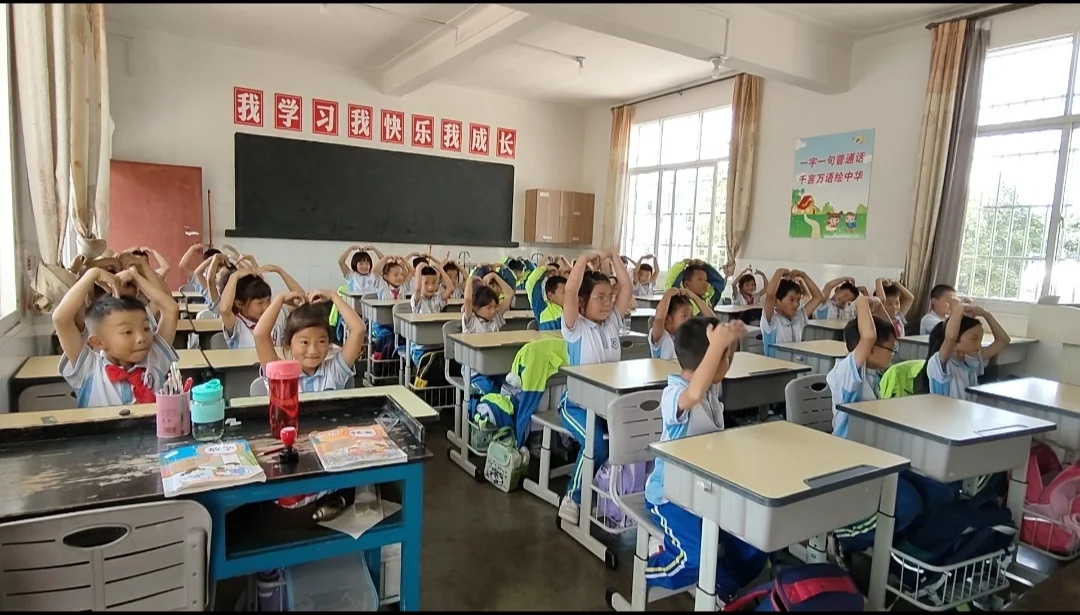 祥云县下庄小学招临聘教师