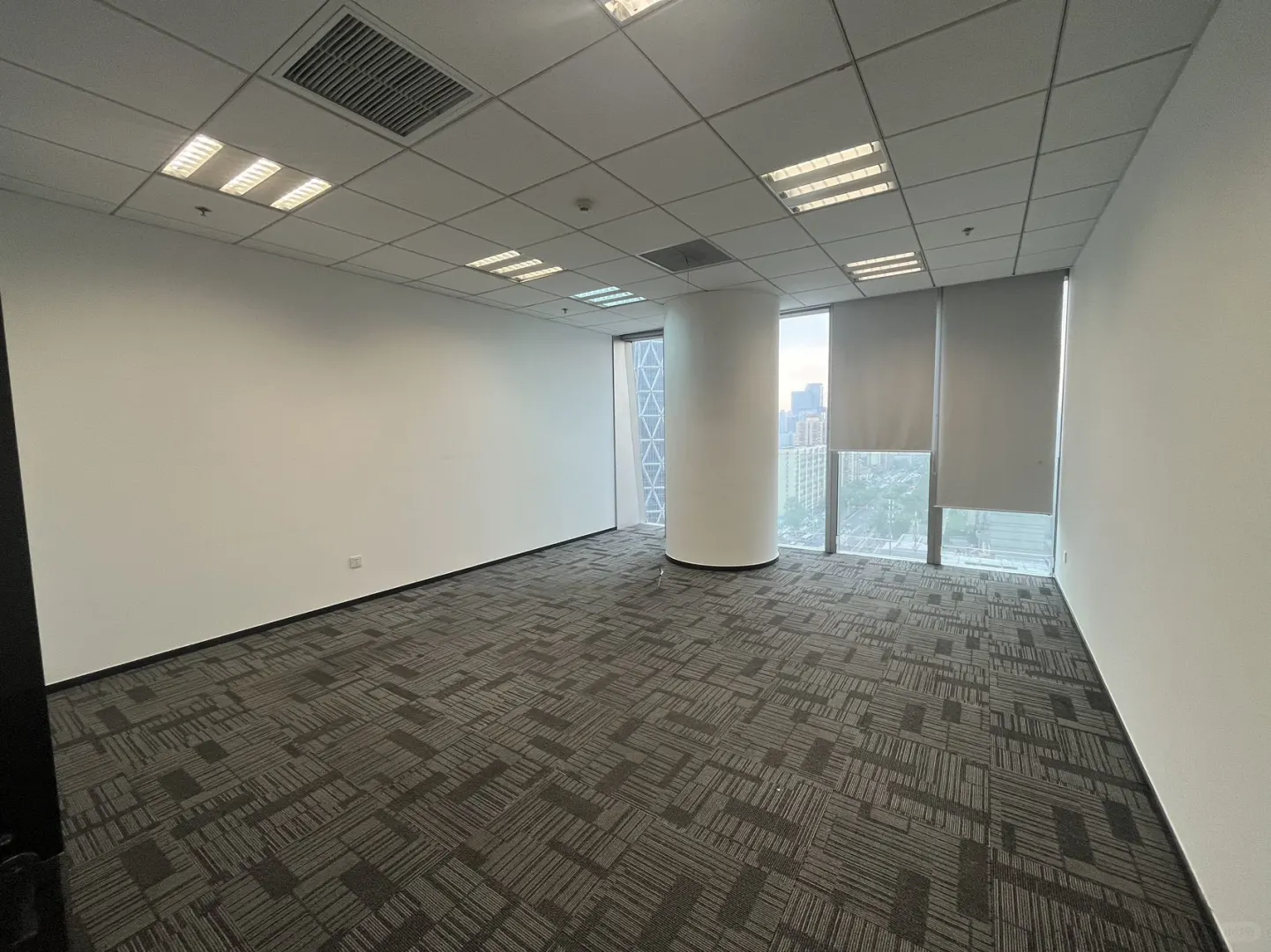 慈云寺-远洋国际中心二期1353.15m²整层