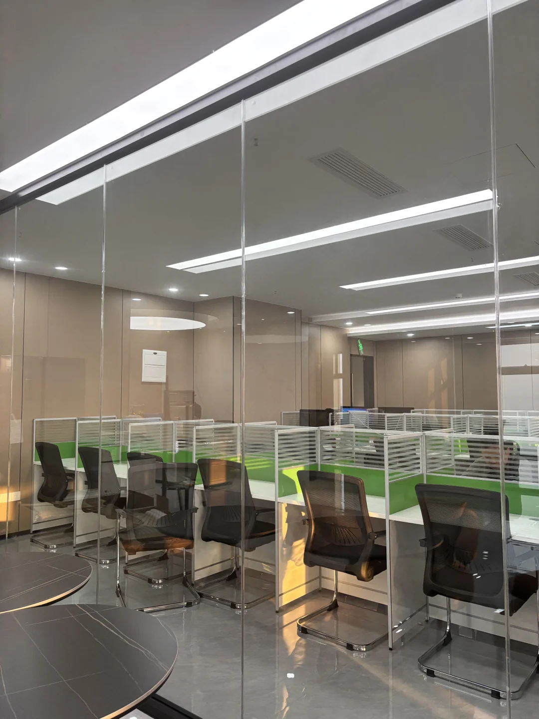 招人！招人！找工作的看过来啦～