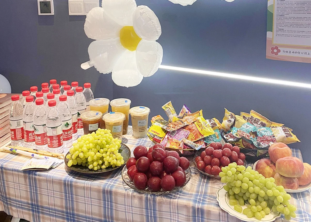 找工作的小伙伴快看过来～