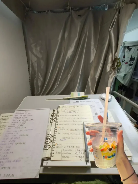 张雪峰说的太对了，应届生备考教师编真的