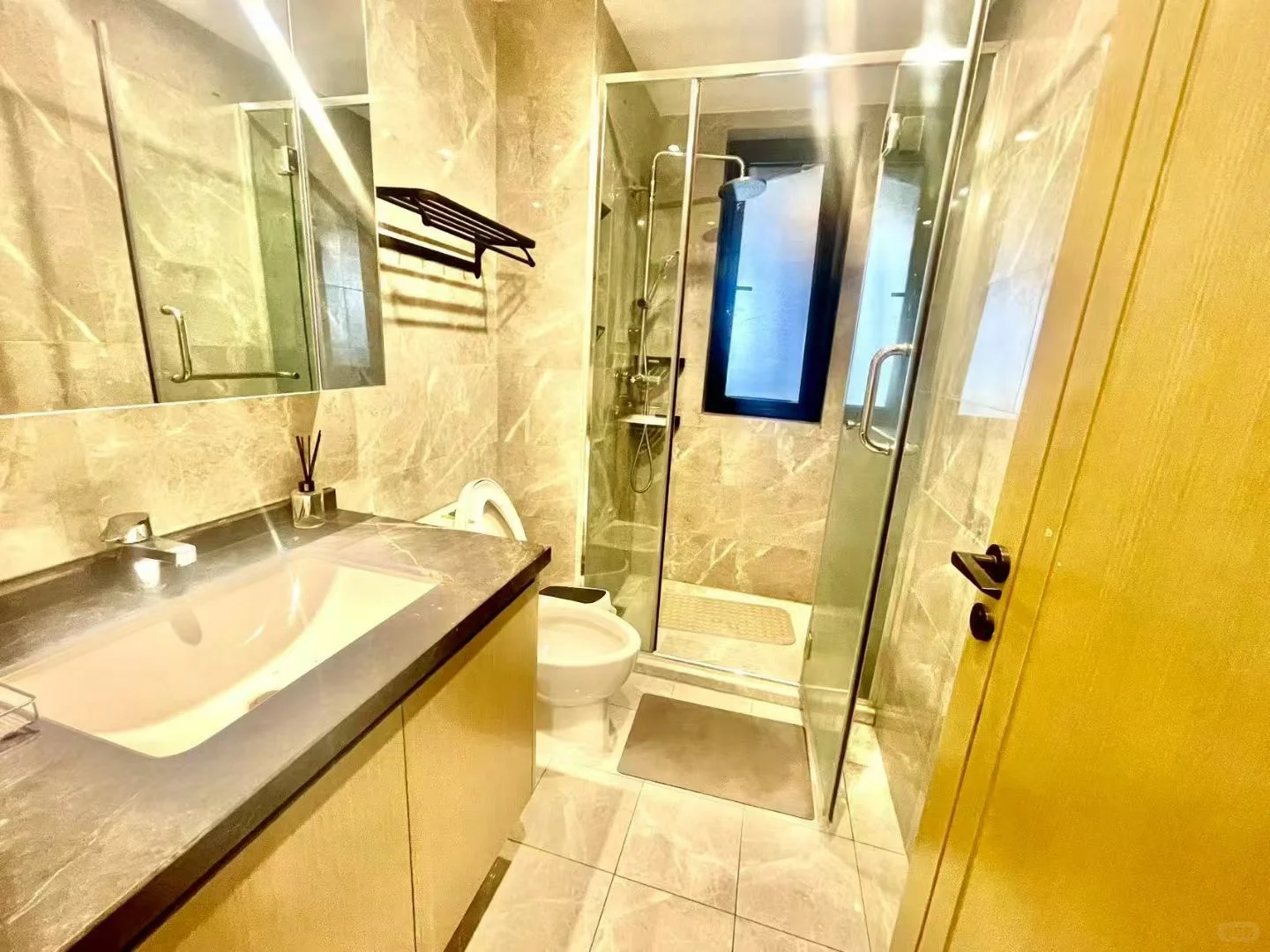 梦中情班 还有人在宁波找工作吗